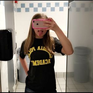 Meet your Posher, Adrian